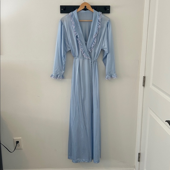 Vintage Lorraine nightie set - Picture 8 of 10